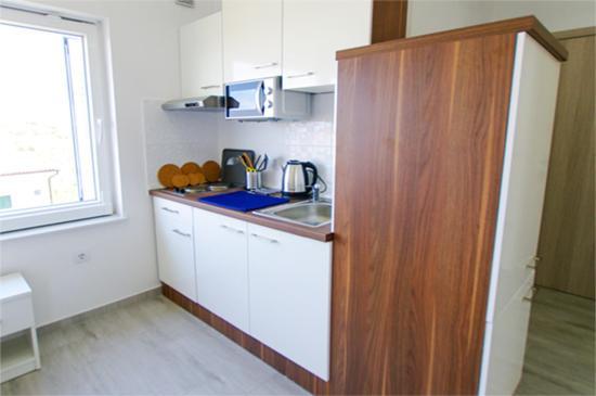 Matoc Apartments Murter Buitenkant foto