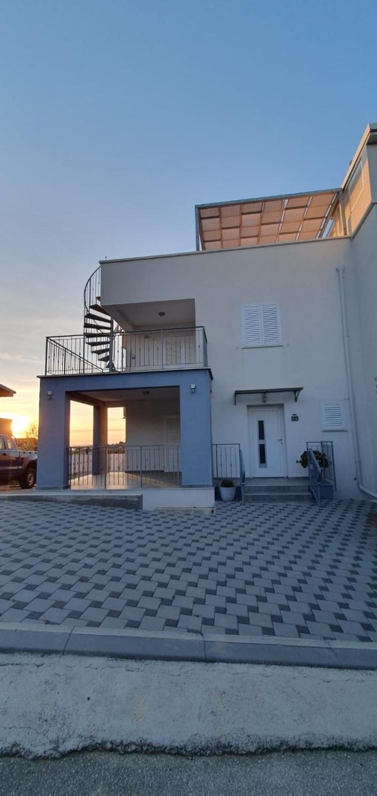 Matoc Apartments Murter Buitenkant foto